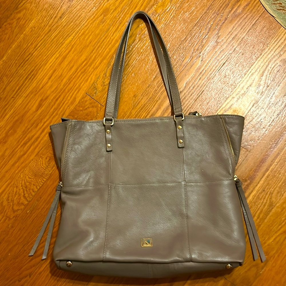 Kooba Everette Large Taupe Leather Tote/Bag/Purse… Discontinued,Great condition